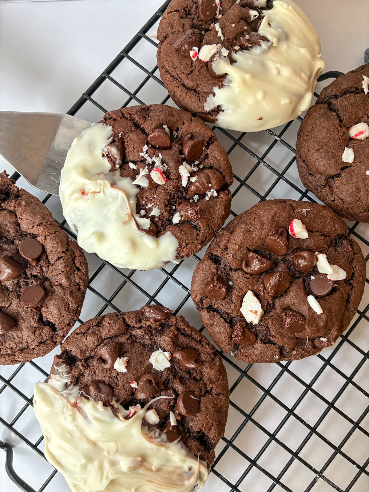 eggless chocolate peppermint cookies on a cooling rack