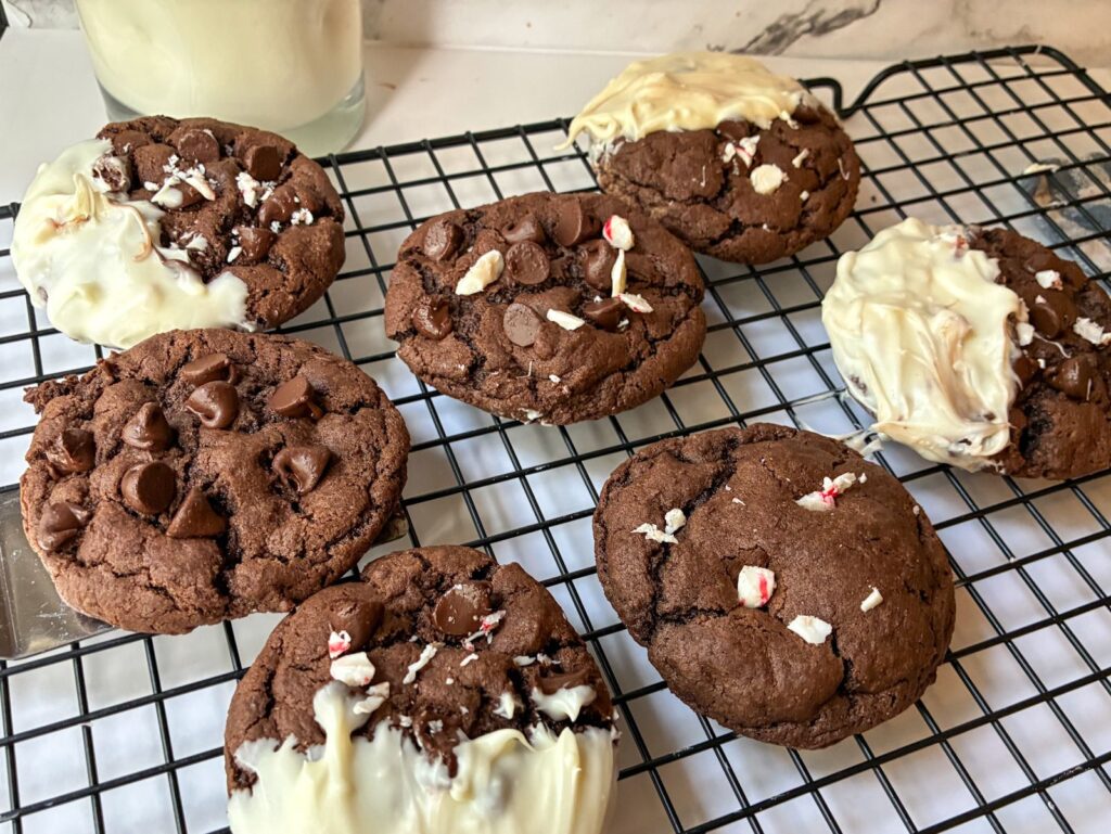 eggless peppermint chocolate cookies on a cooling rack.