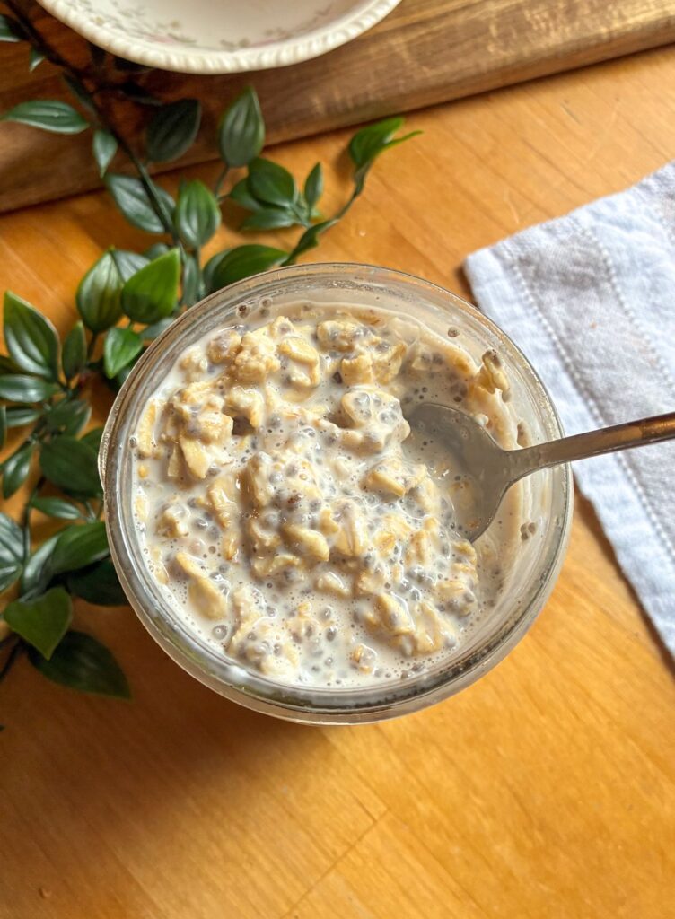 overnight oats without peanut butter after the milk has been added and stirred together